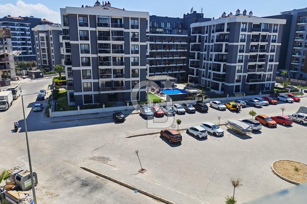 Katip Çelebi Üni. Yakını Site İçerisinde Havuzlu Kiralık 1+1