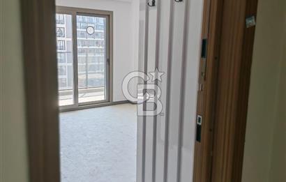 Katip Çelebi Üni. Yakını Site İçerisinde Havuzlu Kiralık 1+1