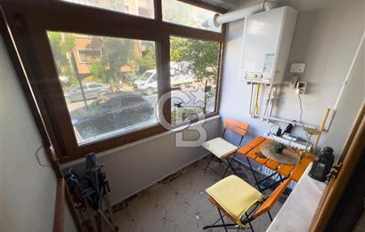 ALTINTEPE'DE CADDE CEPHELİ YENİLENMİŞ 2+1 SATILIK DAİRE