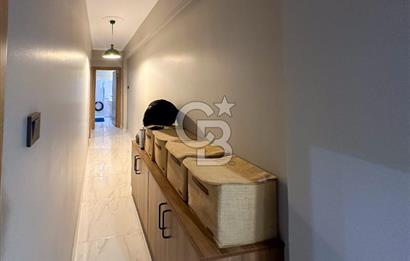 ALTINTEPE'DE CADDE CEPHELİ YENİLENMİŞ 2+1 SATILIK DAİRE