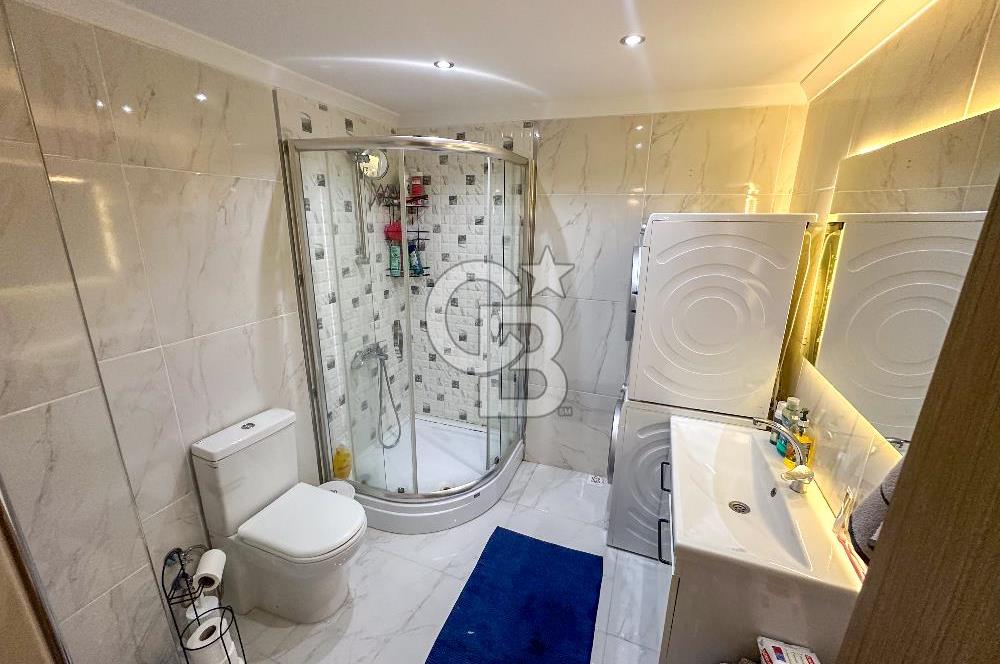 ALTINTEPE'DE CADDE CEPHELİ YENİLENMİŞ 2+1 SATILIK DAİRE