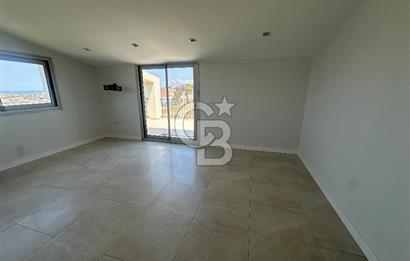 Güzelbahçe Kahramanderede Satılık Çatı Dubleks Daire