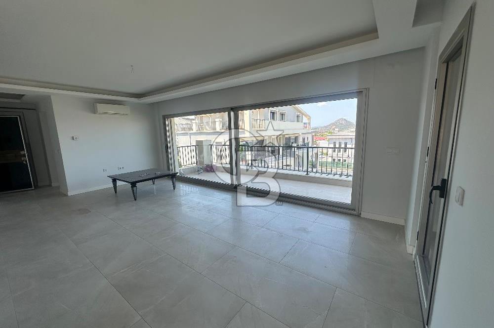 Güzelbahçe Kahramanderede Satılık Çatı Dubleks Daire