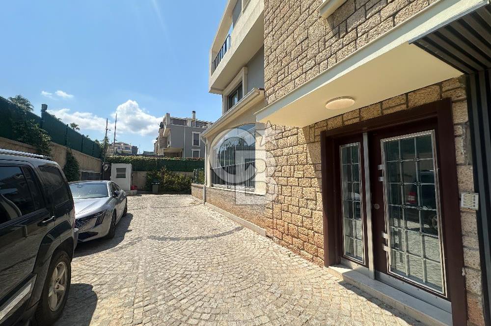 Güzelbahçe Kahramanderede Satılık Çatı Dubleks Daire