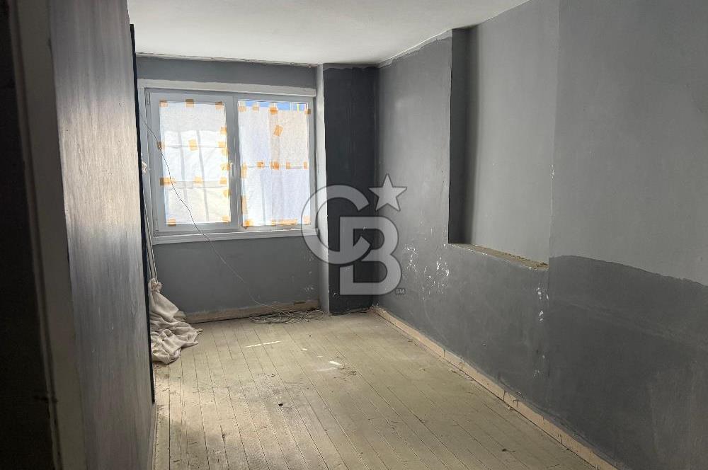SARAÇİSHAK MAHALLESİNDE SATILIK 5 KATLI  BİNA 