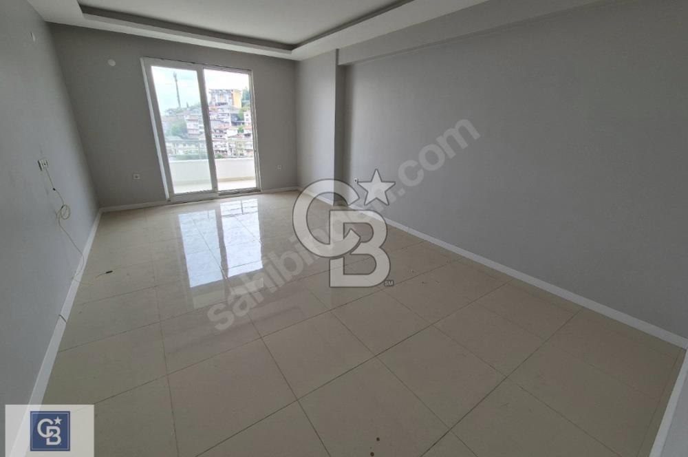 Topçularda Deniz Manzaralı 2+1 Satılık
