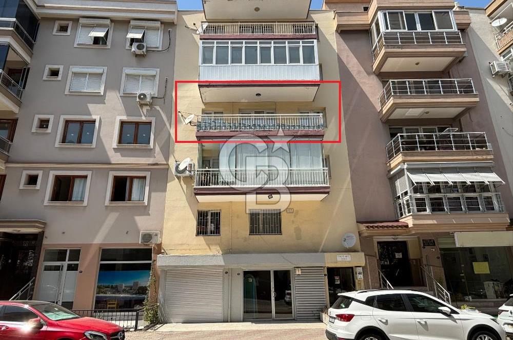 İzmir Karşıyaka Yalı Mahallesi Arakat 3+1 Satılık Daire