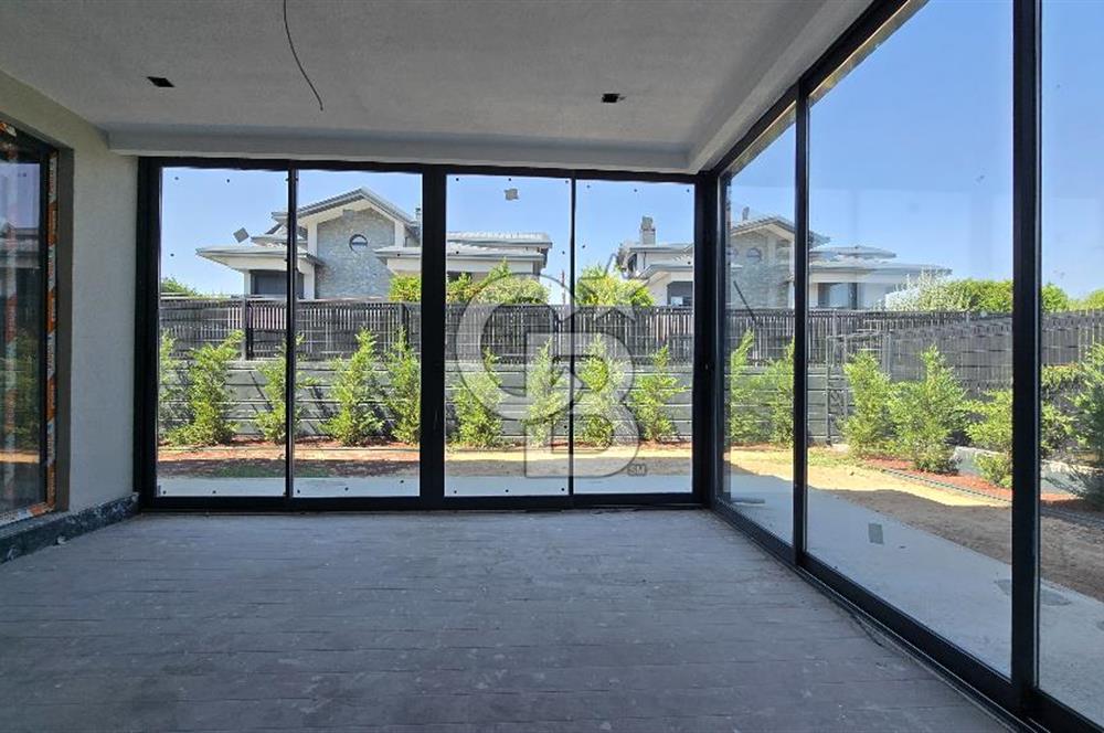 Stadyuma Yürüme Mesafesinde, Yeni Nesil Lüks Villa! LUXURY HOME