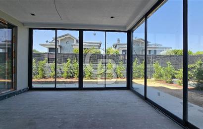 Stadyuma Yürüme Mesafesinde, Yeni Nesil Lüks Villa! LUXURY HOME