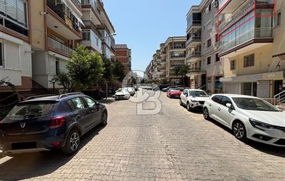 İzmir Karşıyaka Yalı Mahallesi Arakat 3+1 Satılık Daire