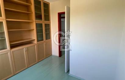 ÜMİTKÖY MERKEZ'DE DEFNE SİTESİN'DE KİRALIK 3+1 DAİRE
