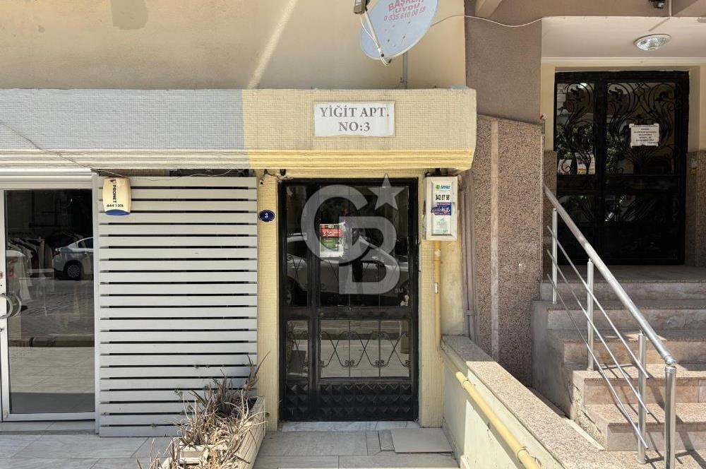 İzmir Karşıyaka Yalı Mahallesi Arakat 3+1 Satılık Daire