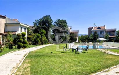 Manisa Akhisar Doktorlar Sitesi’nde Havuzlu ve Geniş Villa!