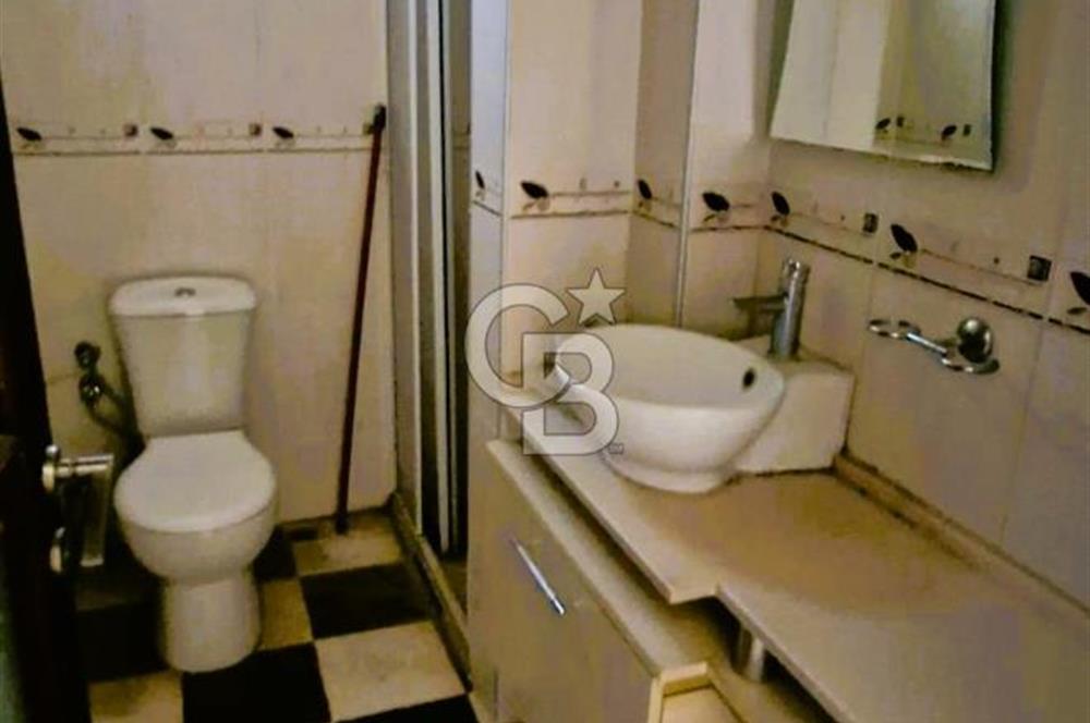 Manisa Akhisar Doktorlar Sitesi’nde Havuzlu ve Geniş Villa!