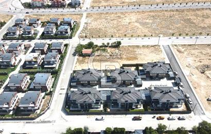 Stadyuma Yürüme Mesafesinde, Yeni Nesil Lüks Villa! LUXURY HOME