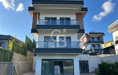 REŞADİYE'DE SİTE İÇİ MÜSTAKİL HAVUZLU 5+1 SATILIK SIFIR VİLLA
