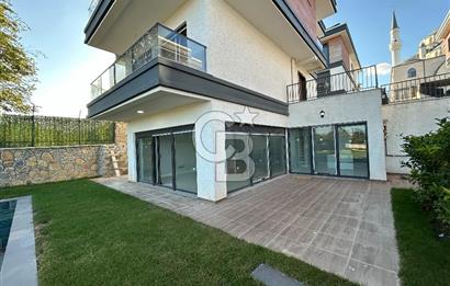 REŞADİYE'DE SİTE İÇİ MÜSTAKİL HAVUZLU 5+1 SATILIK SIFIR VİLLA