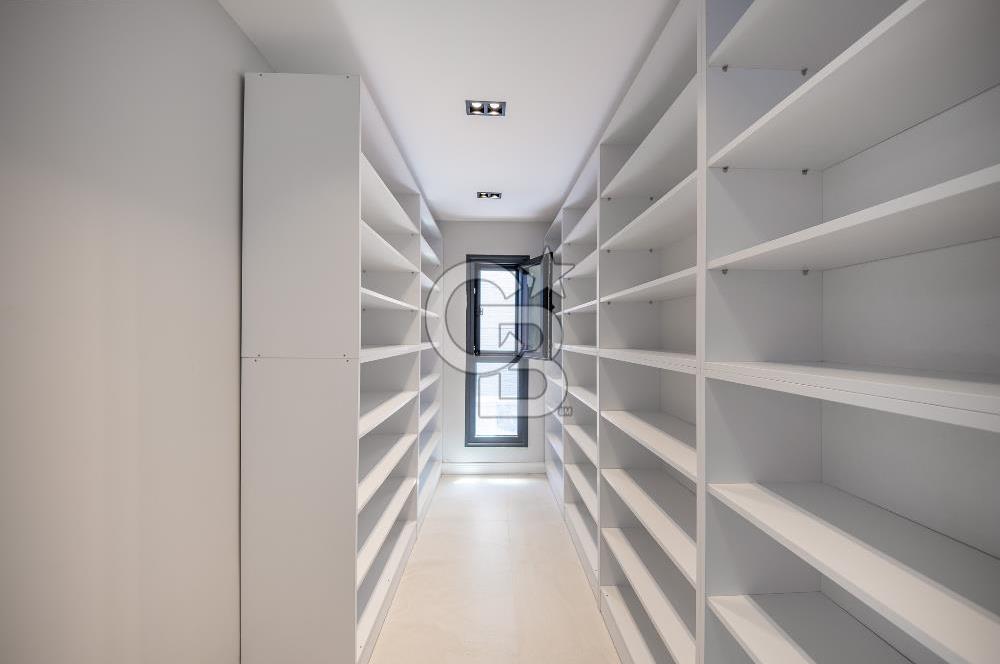 URLA KUŞÇULAR SATILIK MÜSTAKİL HAVUZLU 4+1 LÜKS VİLLA