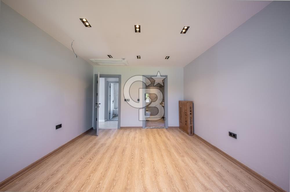 URLA KUŞÇULAR SATILIK MÜSTAKİL HAVUZLU 4+1 LÜKS VİLLA