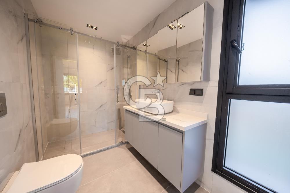 URLA KUŞÇULAR SATILIK MÜSTAKİL HAVUZLU 4+1 LÜKS VİLLA