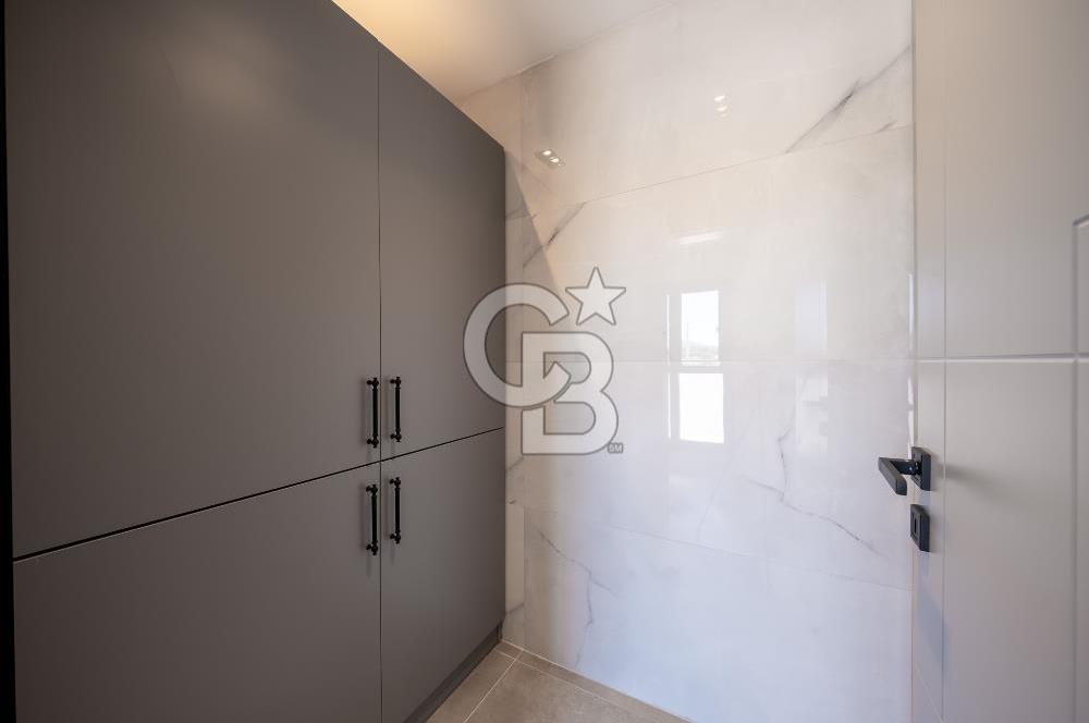 URLA KUŞÇULAR SATILIK MÜSTAKİL HAVUZLU 4+1 LÜKS VİLLA