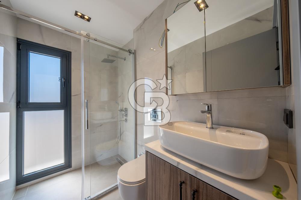 URLA KUŞÇULAR SATILIK MÜSTAKİL HAVUZLU 4+1 LÜKS VİLLA