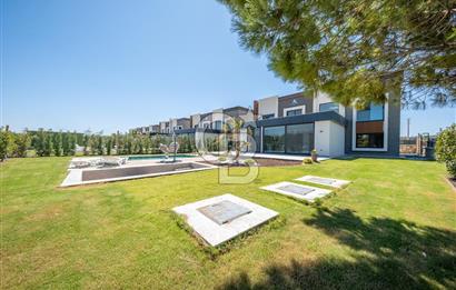 URLA KUŞÇULAR SATILIK MÜSTAKİL HAVUZLU 4+1 LÜKS VİLLA