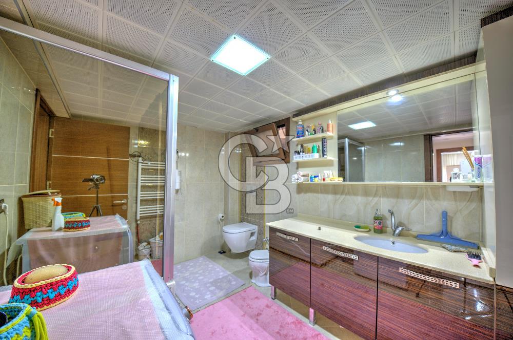 Menderes Cumaovası Mahallesinde 6+2 Müstakil Triblex Villa