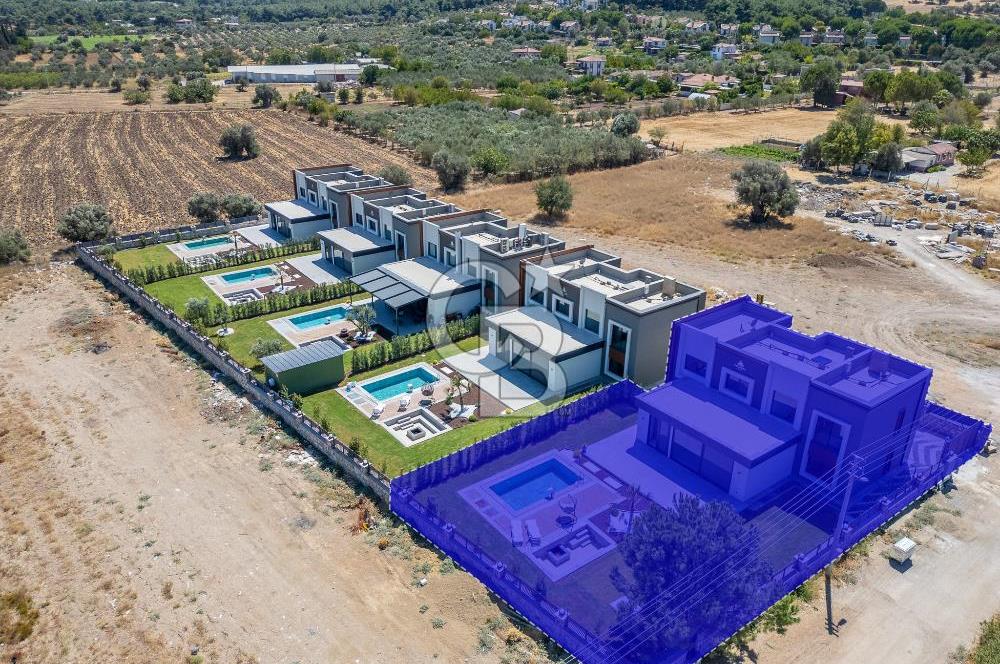 URLA KUŞÇULAR SATILIK MÜSTAKİL HAVUZLU 4+1 LÜKS VİLLA