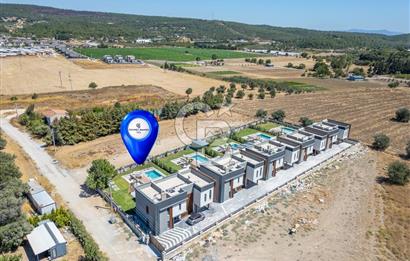 URLA KUŞÇULAR SATILIK MÜSTAKİL HAVUZLU 4+1 LÜKS VİLLA