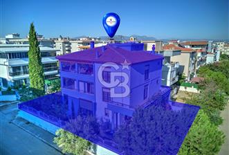 Menderes Cumaovası Mahallesinde 6+2 Müstakil Triblex Villa