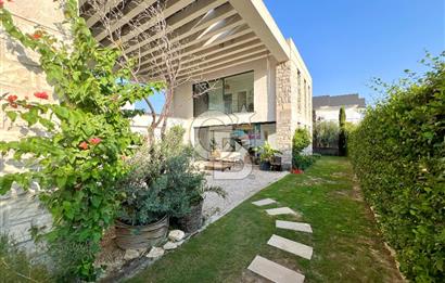 URLA KUŞÇULAR SATILIK 5+2 ÖZEL TASARIM HAVUZLU MÜSTAKİL VİLLA