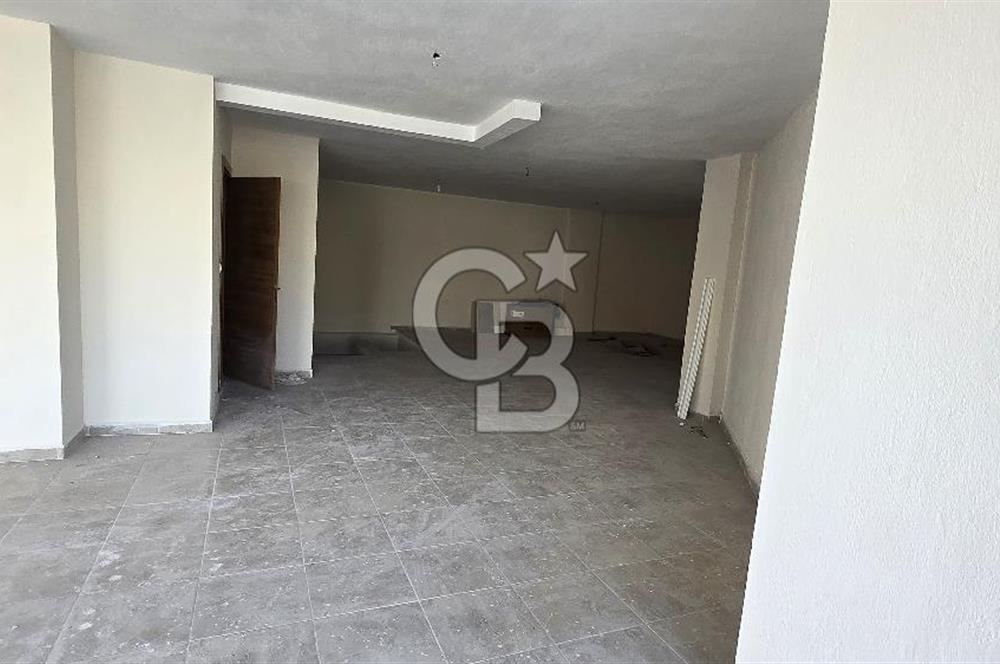 MERKEZİ KONUMLU BAHÇELİ 422 M2 SATILIK DÜKKAN