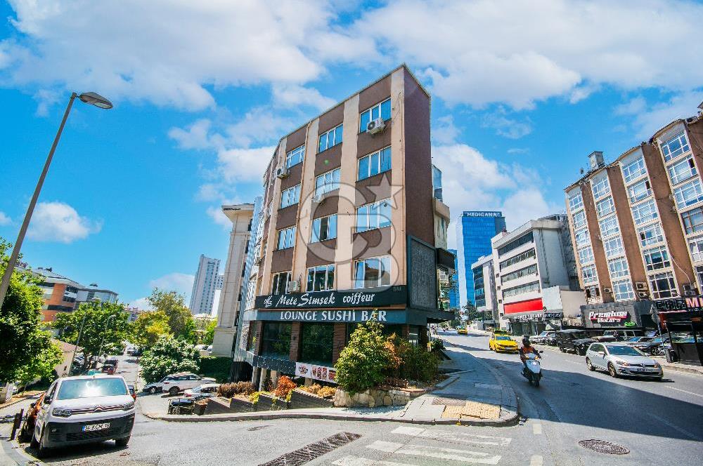Etiler Nispetiye Yatırımlık Köşe Parsel 7 Katlı Satılık Bina