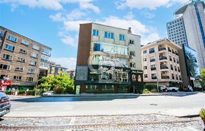 Etiler Nispetiye Yatırımlık Köşe Parsel 7 Katlı Satılık Bina
