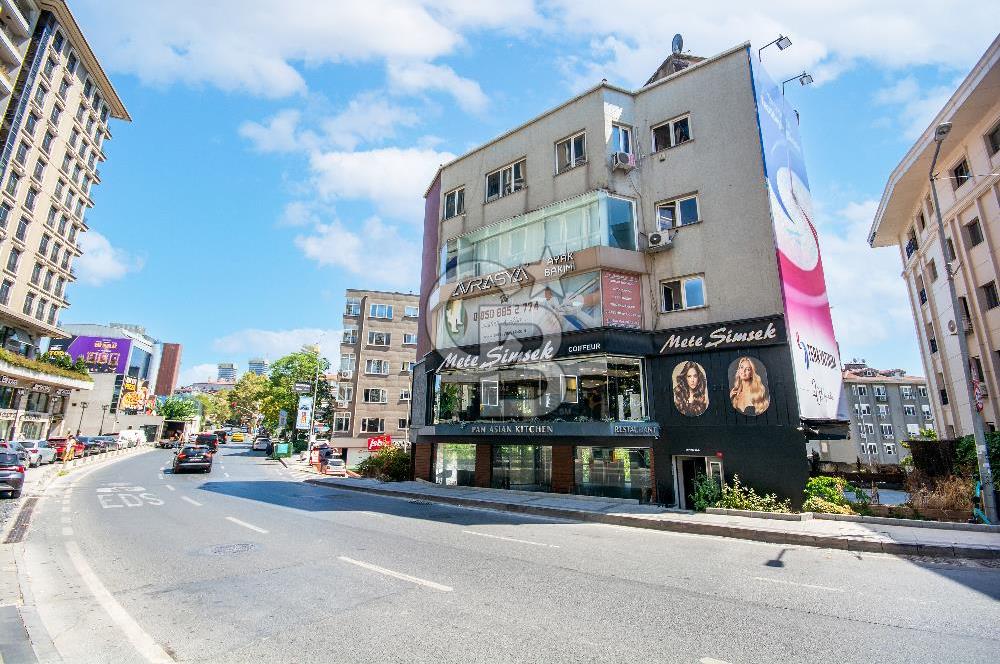 Etiler Nispetiye Yatırımlık Köşe Parsel 7 Katlı Satılık Bina