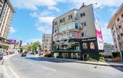 Etiler Nispetiye Yatırımlık Köşe Parsel 7 Katlı Satılık Bina