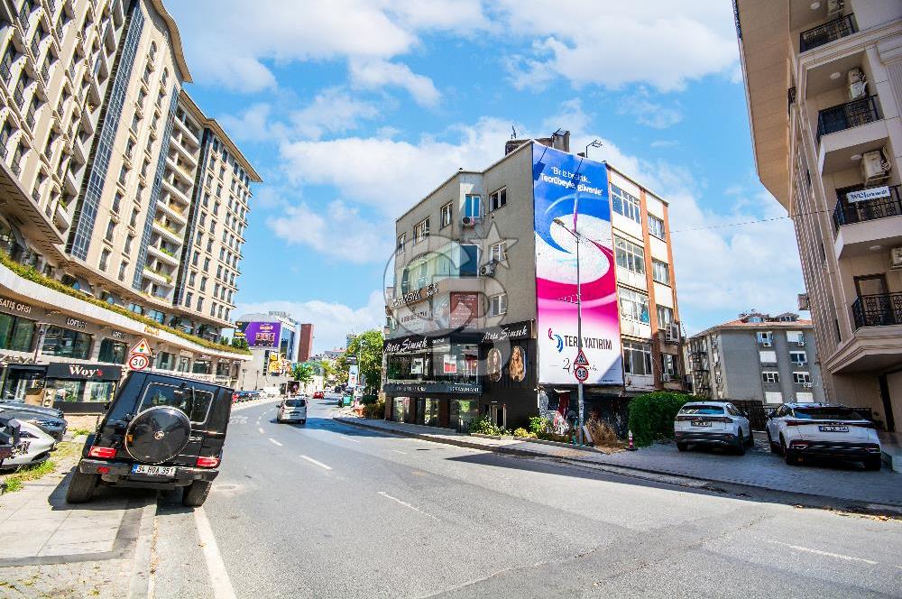 Etiler Nispetiye Yatırımlık Köşe Parsel 7 Katlı Satılık Bina