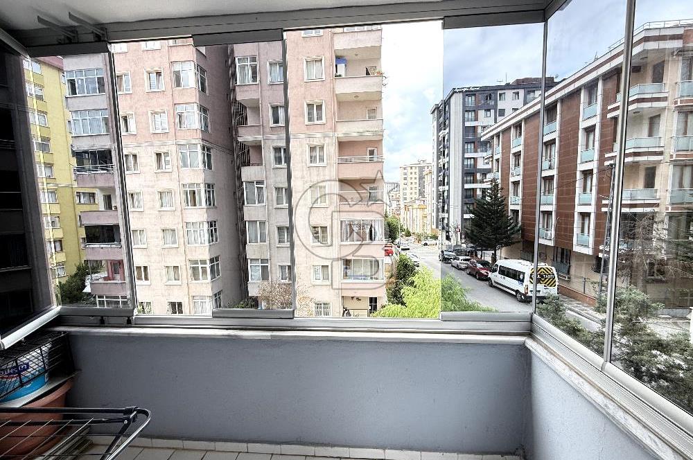 Ümraniye Mehmet Akif Mahallesi nde Satılık 3+1 Daire