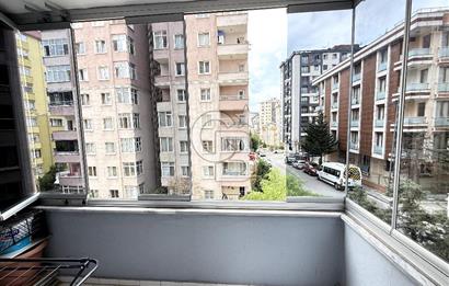 Ümraniye Mehmet Akif Mahallesi nde Satılık 3+1 Daire