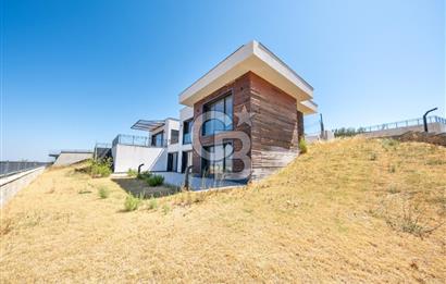 SEVİLLA URLA KEKLİKTEPEDE PANORAMİK DENİZ MANZARALI LÜKS VİLLA