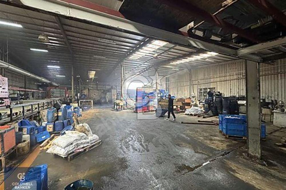 AKÇABURGAZ SANAYİ MERKEZİNDE 700M2 KİRALIK