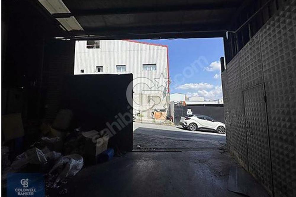 AKÇABURGAZ SANAYİ MERKEZİNDE 700M2 KİRALIK