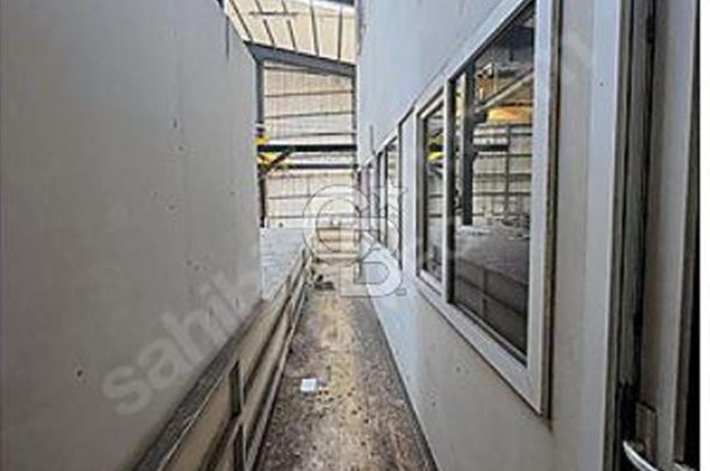 CB MEGA- AKÇABURGAZ'DA HEMEN TAŞINMAYA HAZIR KİRALIK HANGAR-