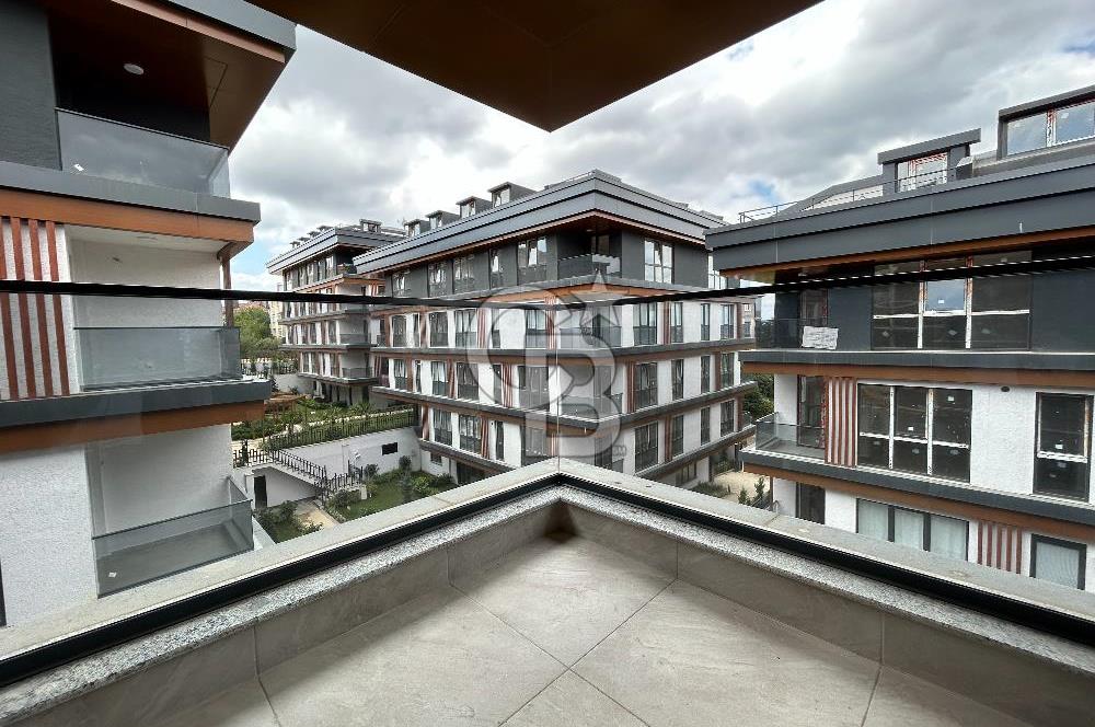 ÇAMLICA ADEN KONAKLARI SİTESİ SATILIK 4+1 ÇATI DUBLEX DAİRE