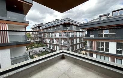 ÇAMLICA ADEN KONAKLARI SİTESİ SATILIK 4+1 ÇATI DUBLEX DAİRE