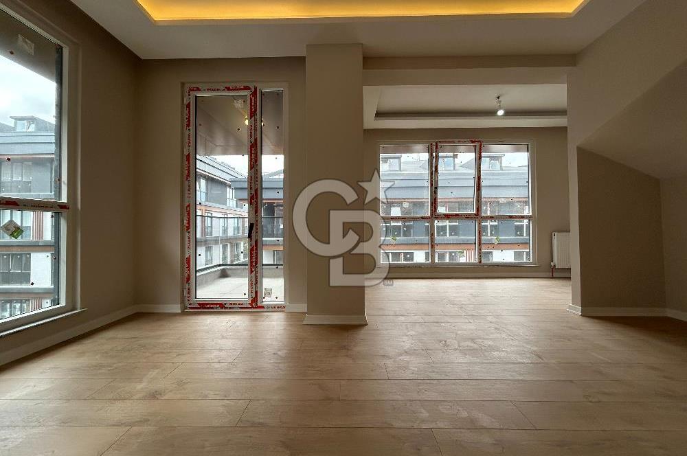 ÇAMLICA ADEN KONAKLARI SİTESİ SATILIK 4+1 ÇATI DUBLEX DAİRE