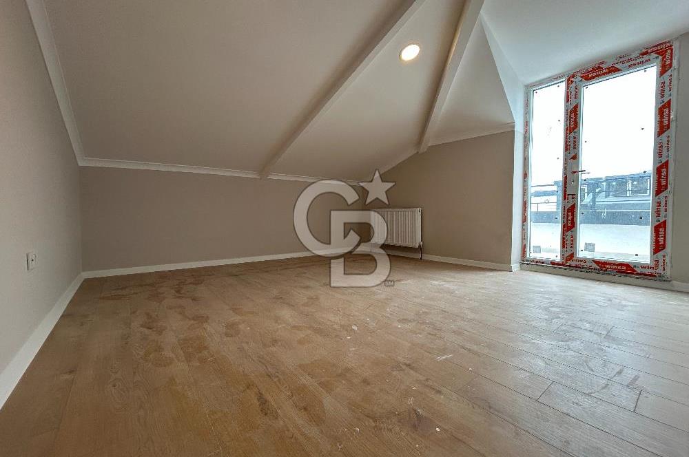ÇAMLICA ADEN KONAKLARI SİTESİ SATILIK 4+1 ÇATI DUBLEX DAİRE