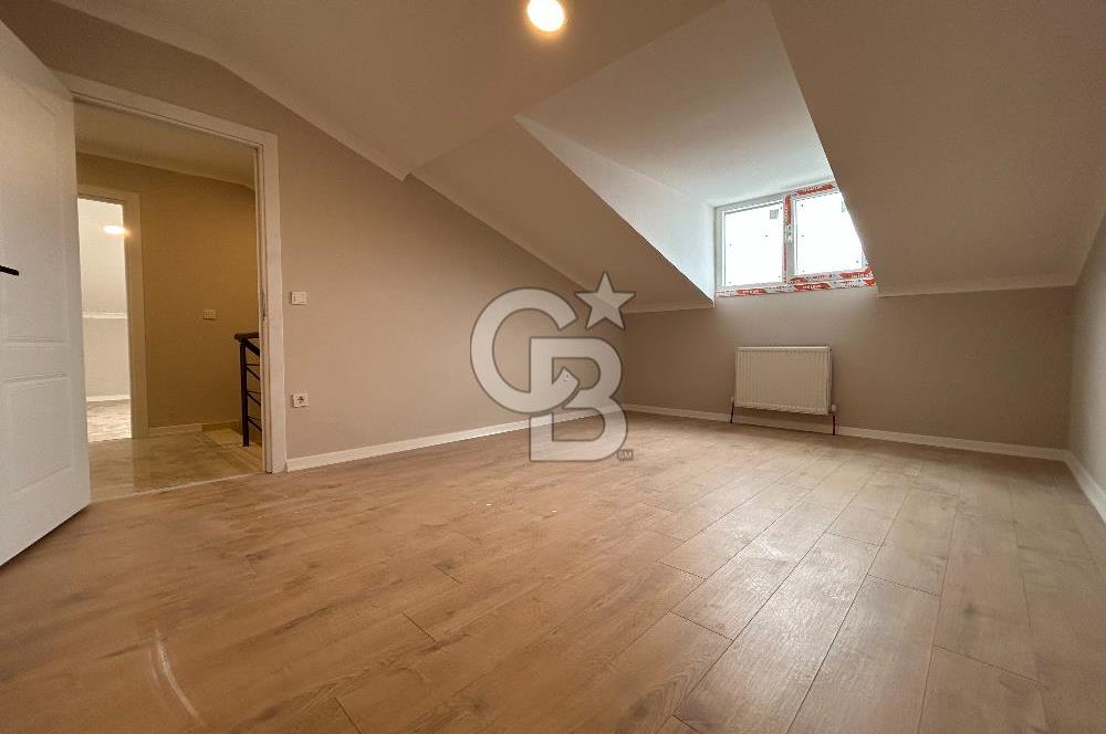 ÇAMLICA ADEN KONAKLARI SİTESİ SATILIK 4+1 ÇATI DUBLEX DAİRE