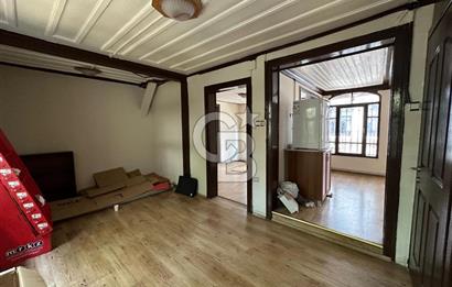 HEYKELDE SATILIK 3 KATLI 300 m2 TARİHİ BİNA